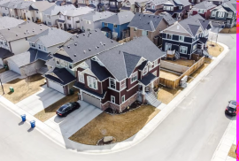 137 Baywater Way SW Airdrie, AB