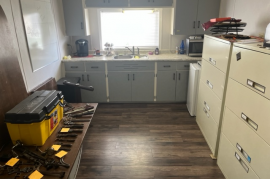 High exposure commercial/apartment. P. River