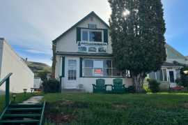 High exposure commercial/apartment for sale