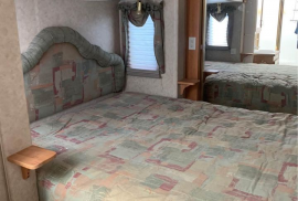 2003 Forest River Cardinal RL35 40 Ft Fifth Wheel 