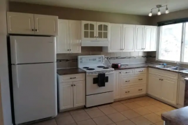 Newly renovated bungalow with big back yard and RV